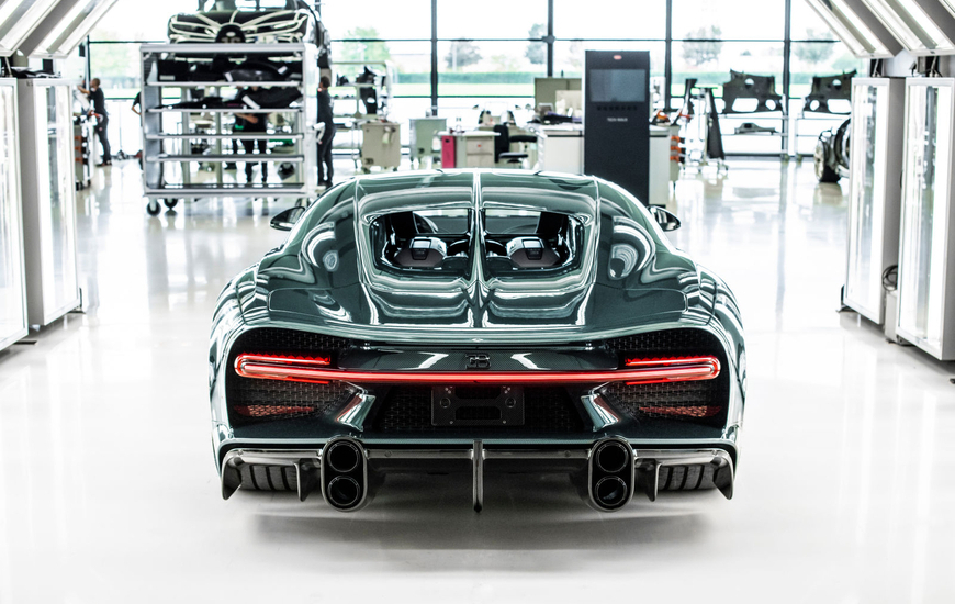 FOTO 3: La 400a Chiron (Bugatti)