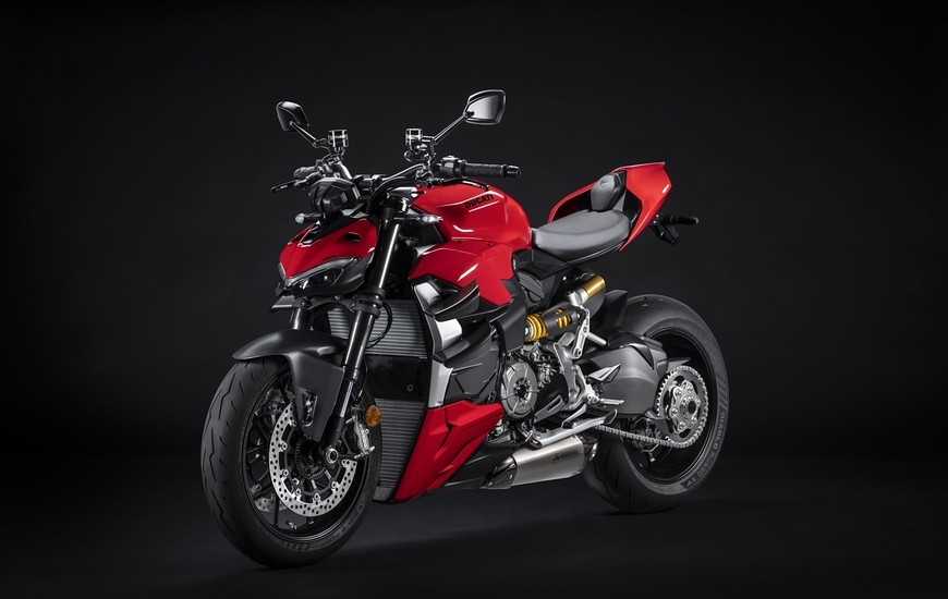 Ducati Streetfighter V2 accessoriata (Ph. Ducati)