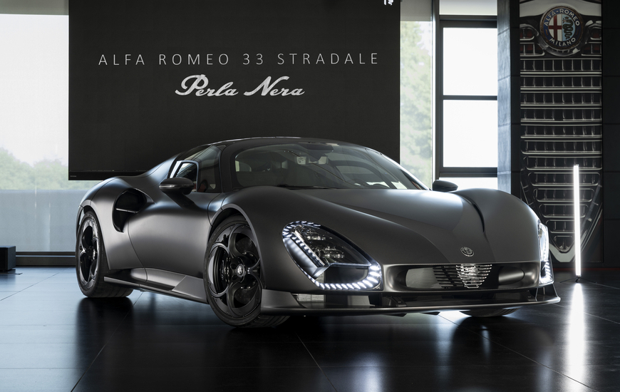 33 Stradale Perla Nera (ph. Stellantis)