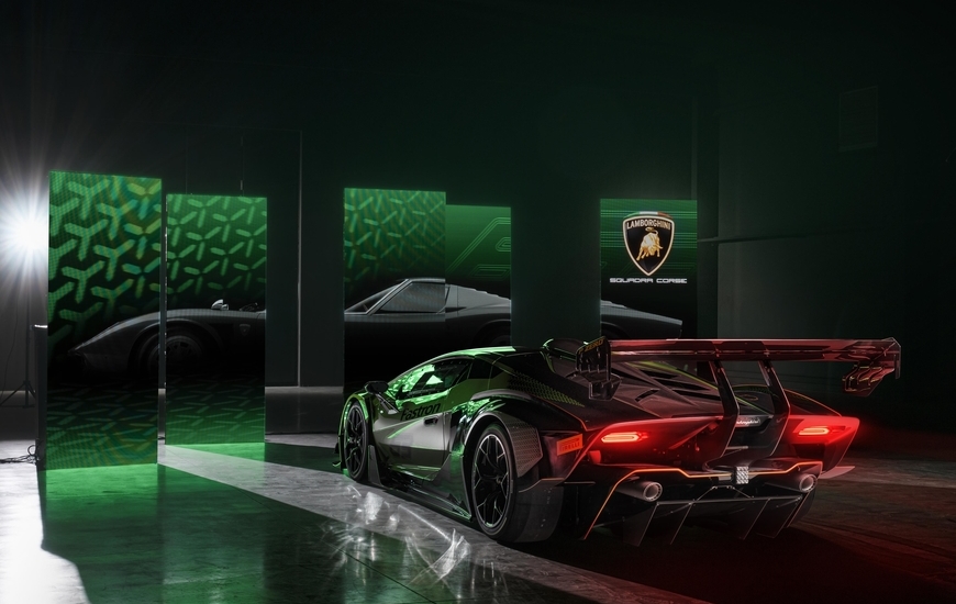Lamborghini SCV12