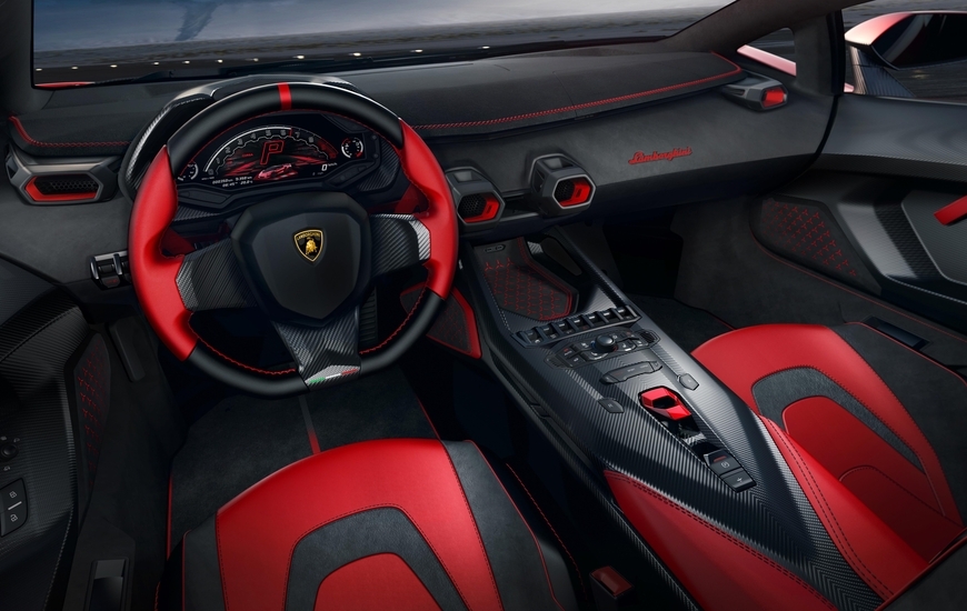 Invencible interni (Ph. Automobili Lamborghini)