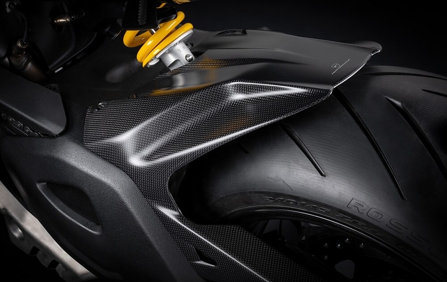 Diavel V4 accessories (Ph. Ducati)