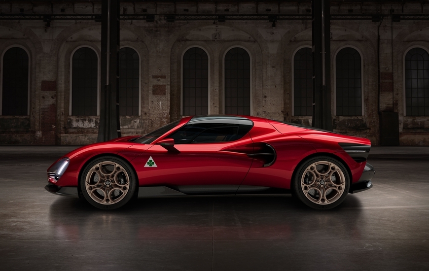 Alfa Romeo 33 Stradale (Ph. Stellantis)