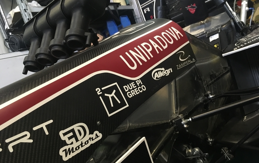 Airbox stampato in 3D per un'auto da corsa
