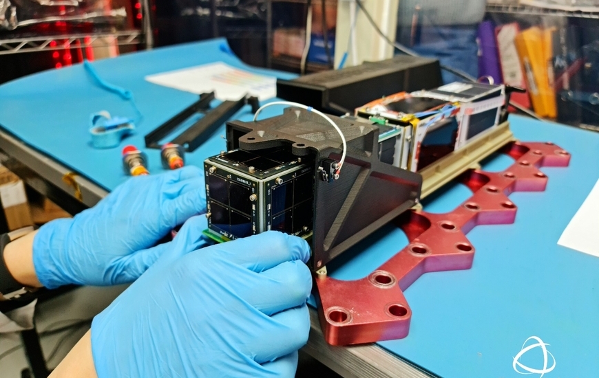 I PocketQube nei deployer di CRP (Alba Orbital)